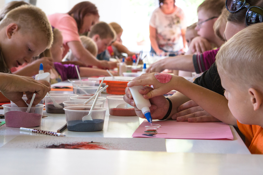 Mākslas nodarbības bērniem novembrī